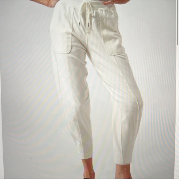 ATHLETA Farallon Weekender Pants White Cotton Blend Size Small Snap Ankle Jogger - Picture 1 of 16